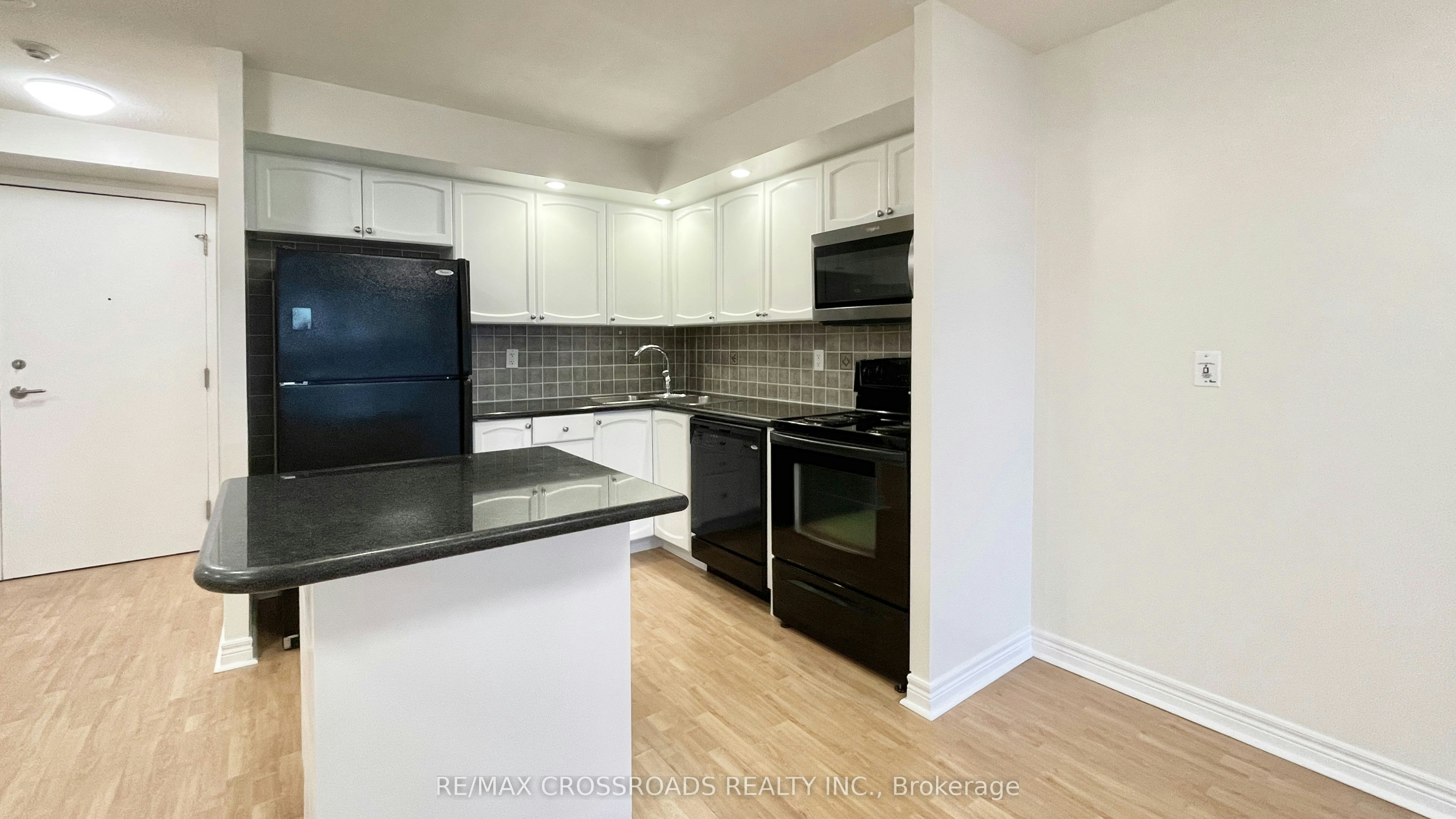 607-33 Cox Boulevard, Markham, ON, L3R 8A6 - 4