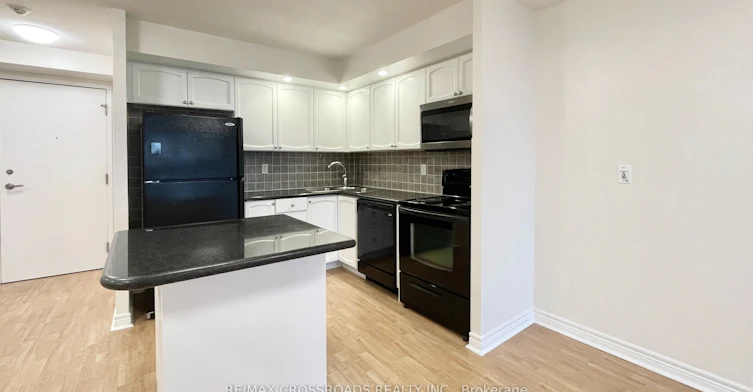 607-33 Cox Boulevard, Markham, ON, L3R 8A6 - 4