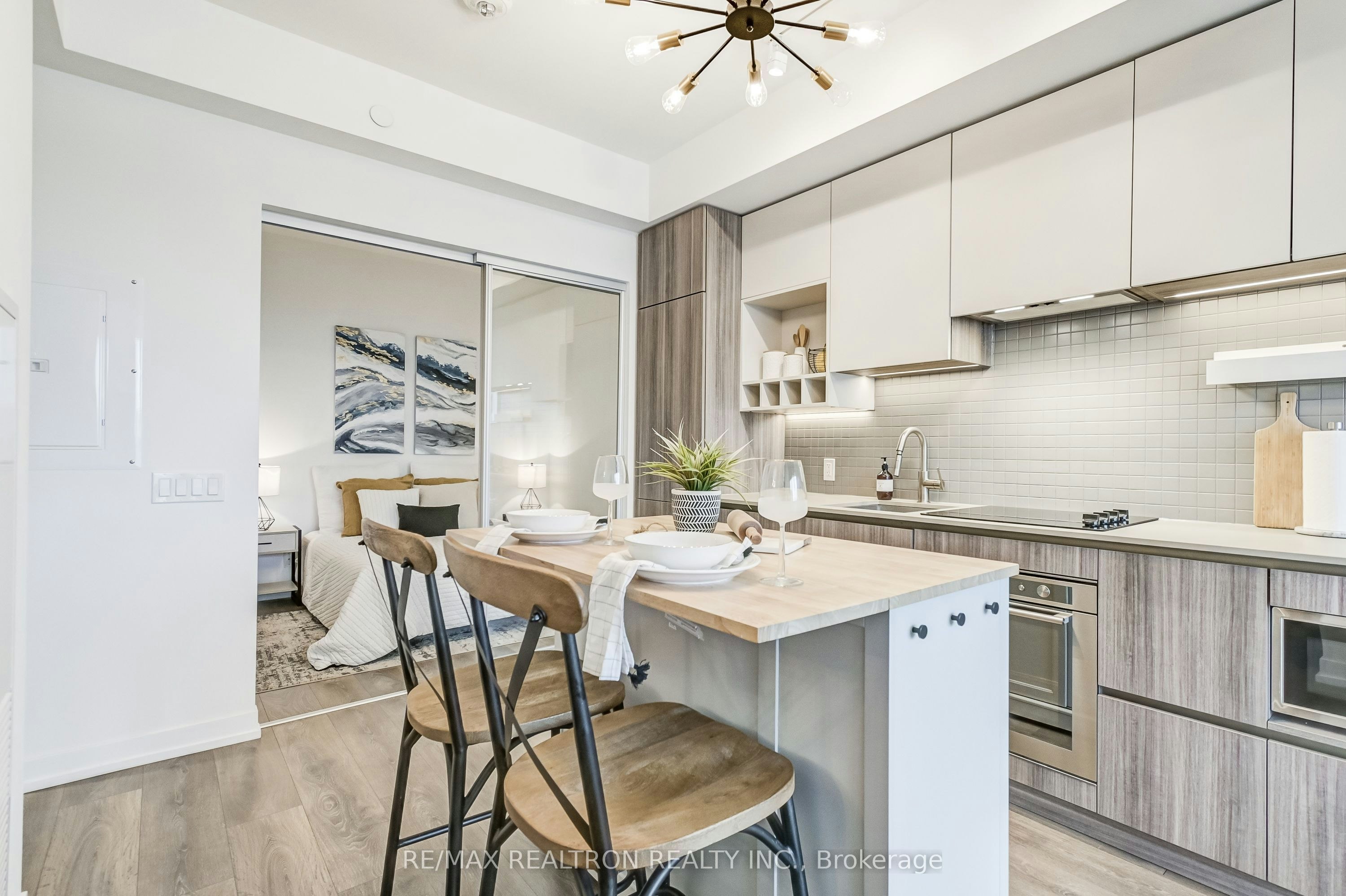 1608-5 Buttermill Avenue, Vaughan, ON, L4K 0J5 - 11