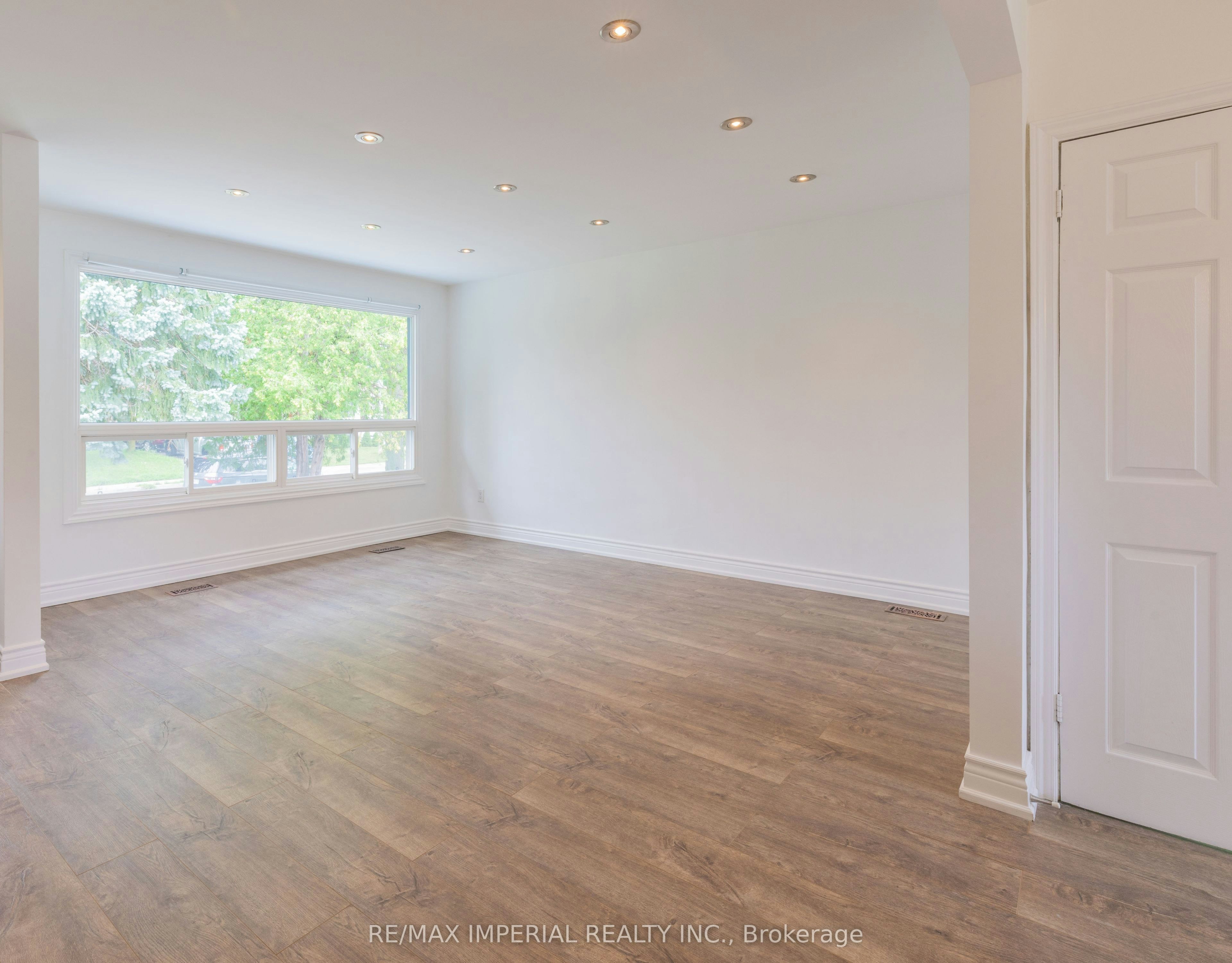 Main-388 Becker Road, Richmond Hill, ON, L4C 2S2 - 8