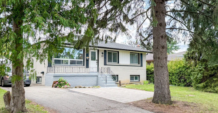 Main-388 Becker Road, Richmond Hill, ON, L4C 2S2