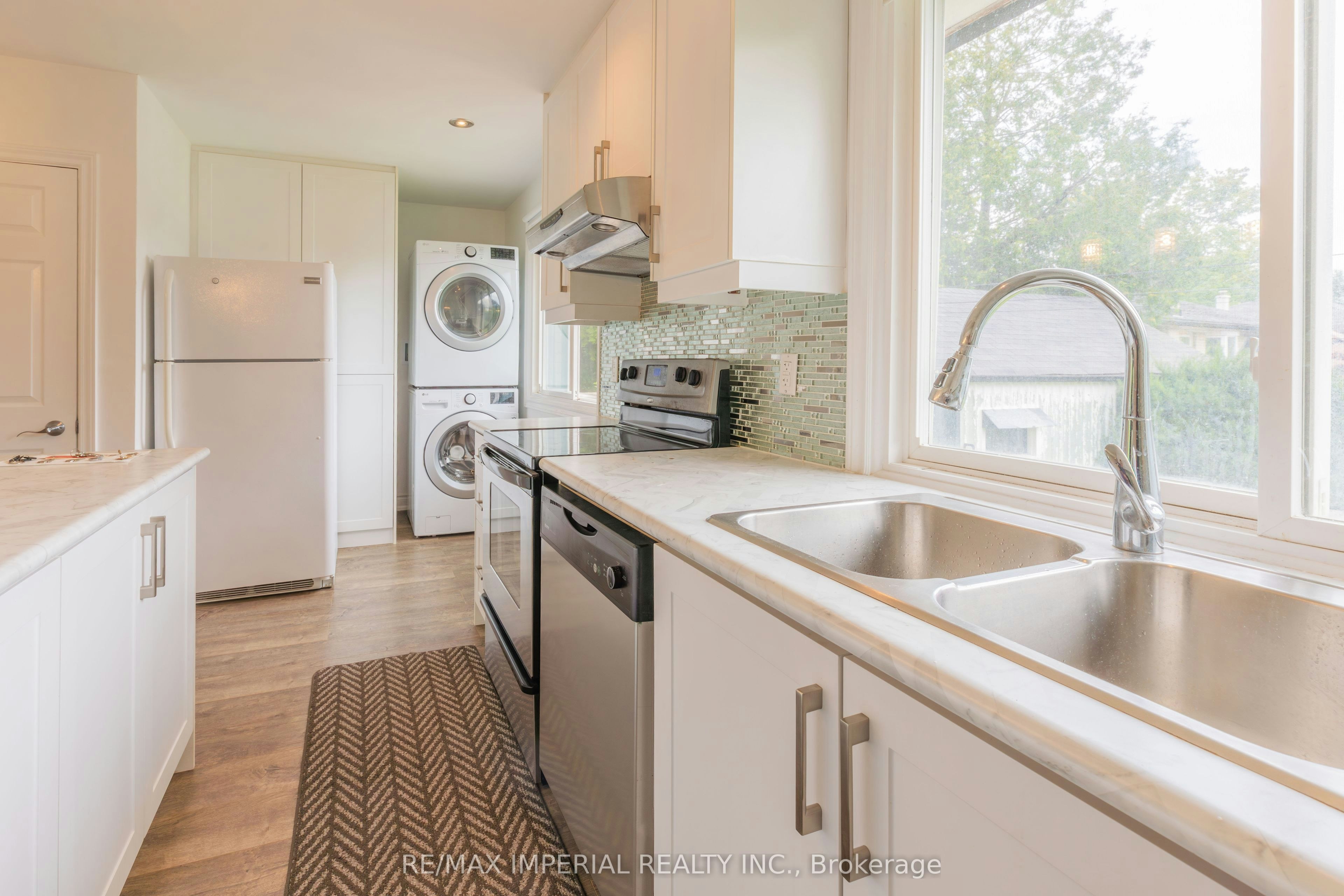 Main-388 Becker Road, Richmond Hill, ON, L4C 2S2 - 9