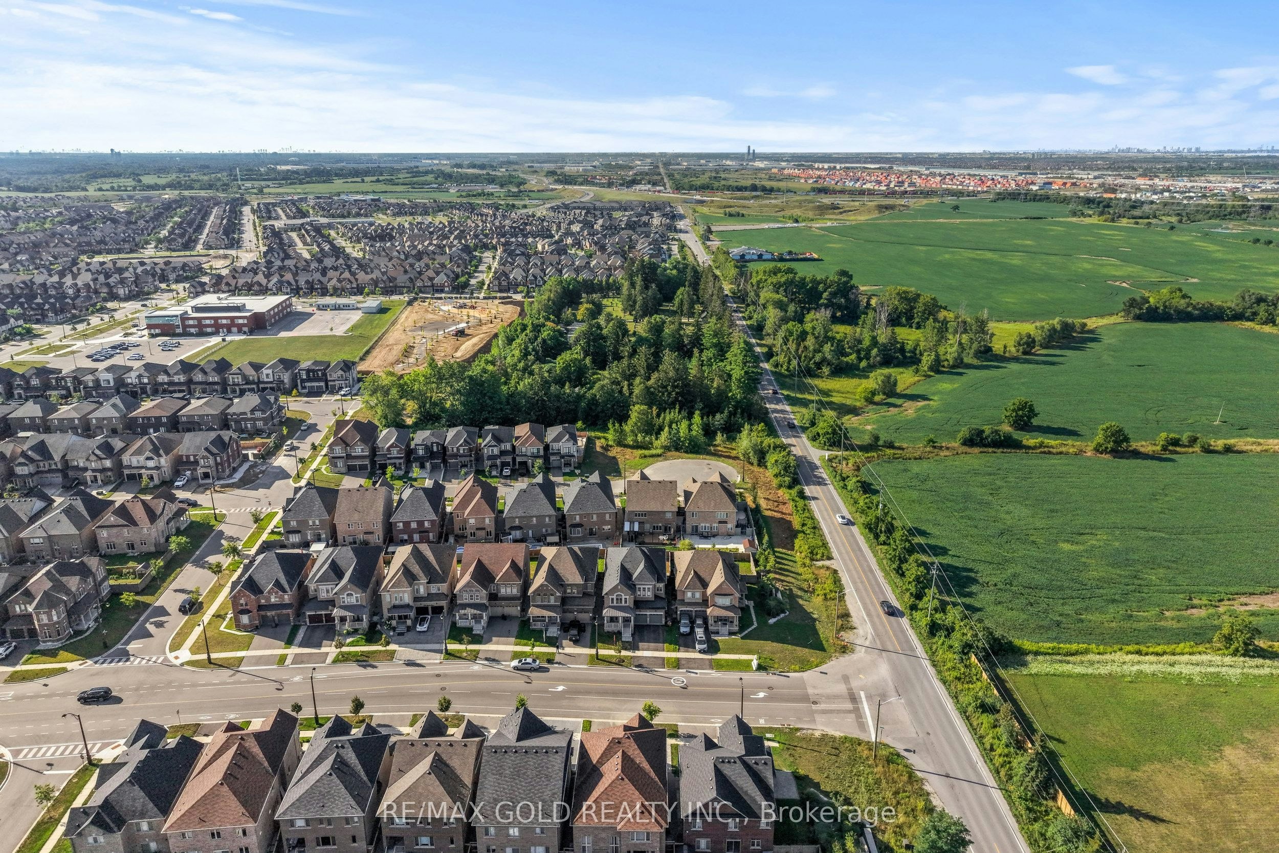 600 Mactier Drive, Vaughan, ON, L4H 4T9 - 4