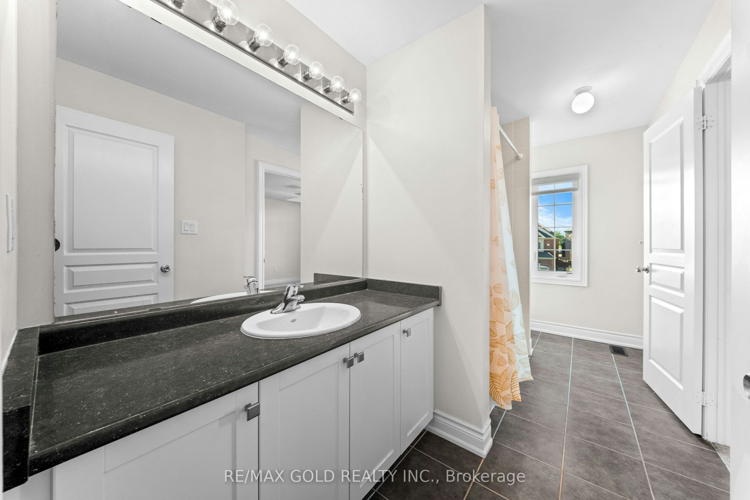 600 Mactier Drive, Vaughan, ON, L4H 4T9 - 43