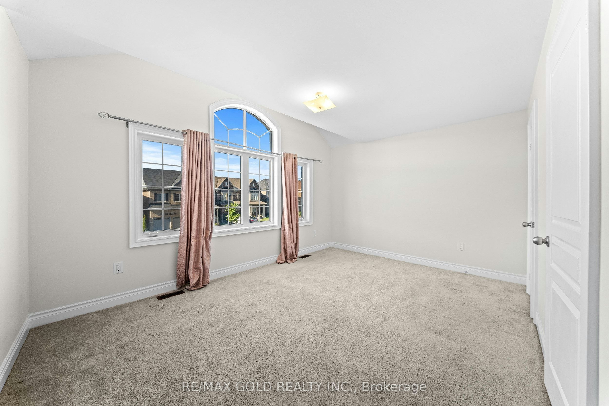 600 Mactier Drive, Vaughan, ON, L4H 4T9 - 39