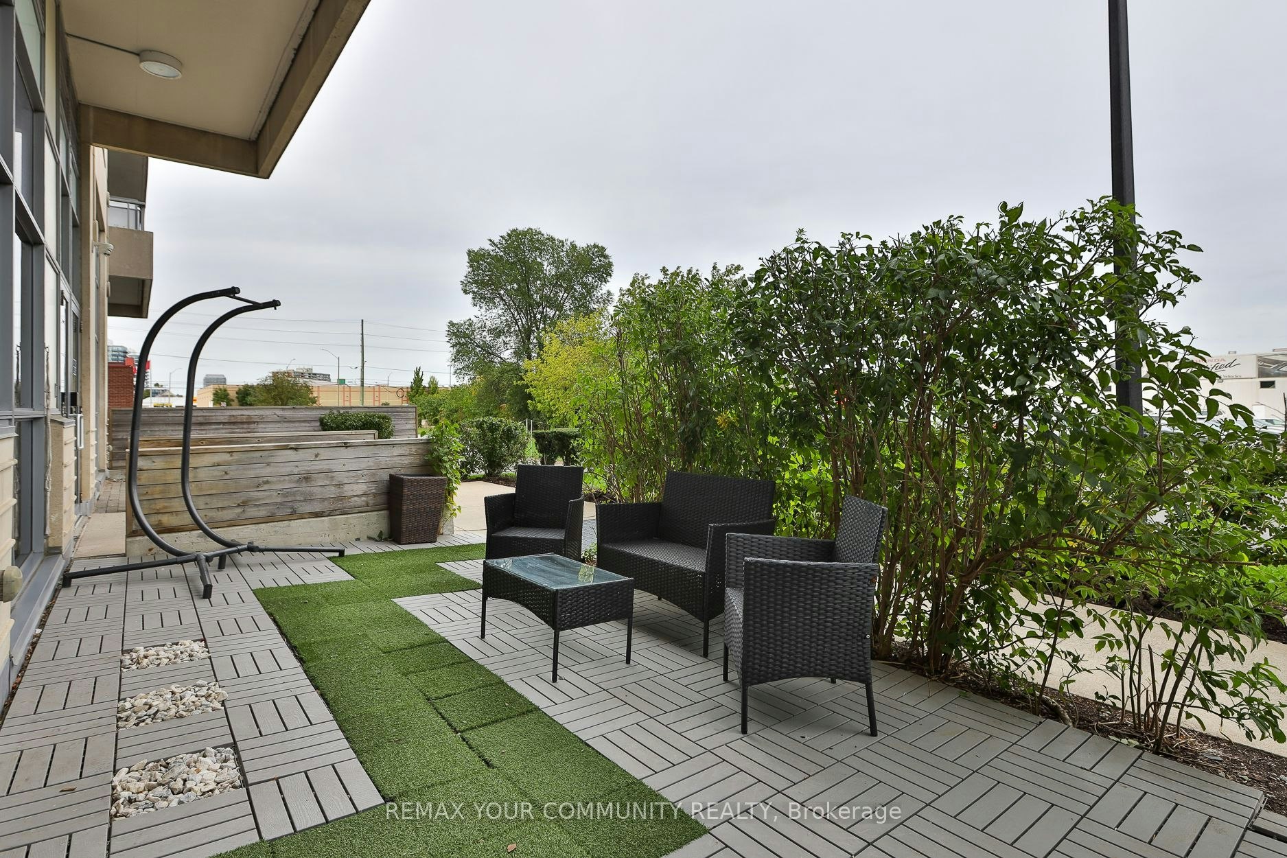 Ne103-9205 Yonge Street, Richmond Hill, ON, L4C 6Z2