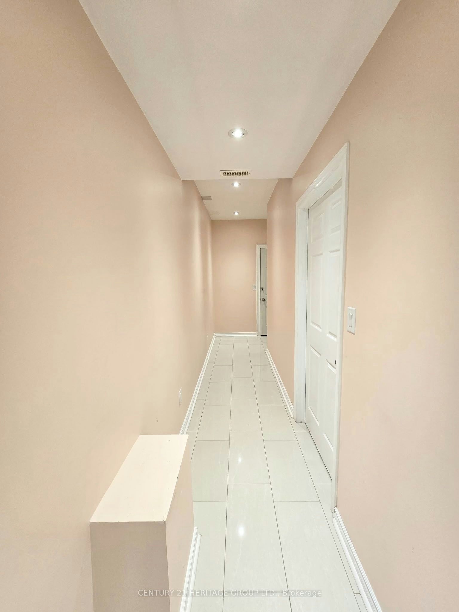 Lower-19 Dunrobin Crescent, Vaughan, ON, L4H 4A8 - 8
