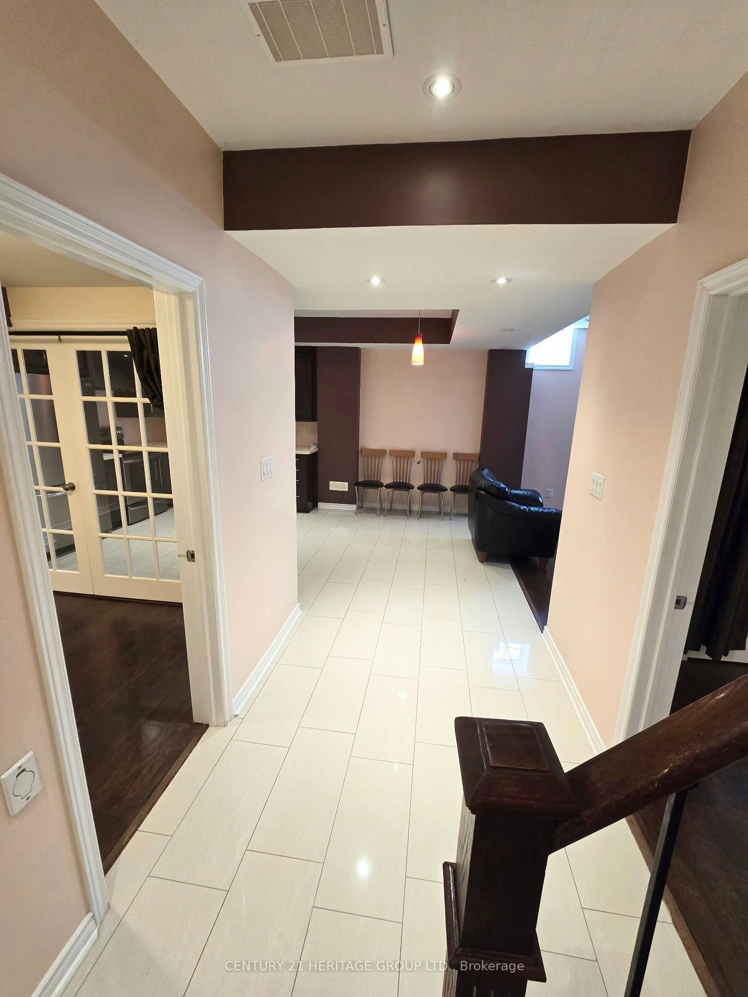Lower-19 Dunrobin Crescent, Vaughan, ON, L4H 4A8 - 4