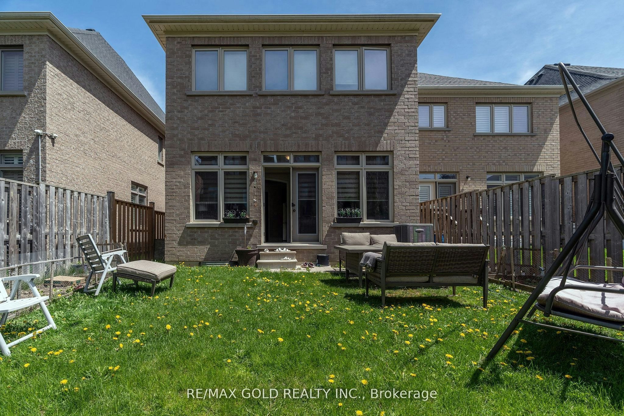 54 Robert Berry Crescent, King, ON, L7B 1L4 - 41