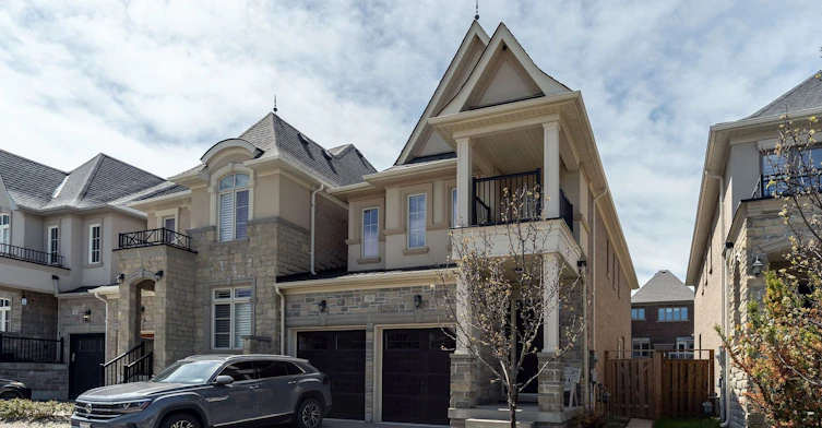 54 Robert Berry Crescent, King, ON, L7B 1L4 - 2