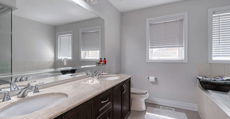 54 Robert Berry Crescent, King, ON, L7B 1L4 - 27