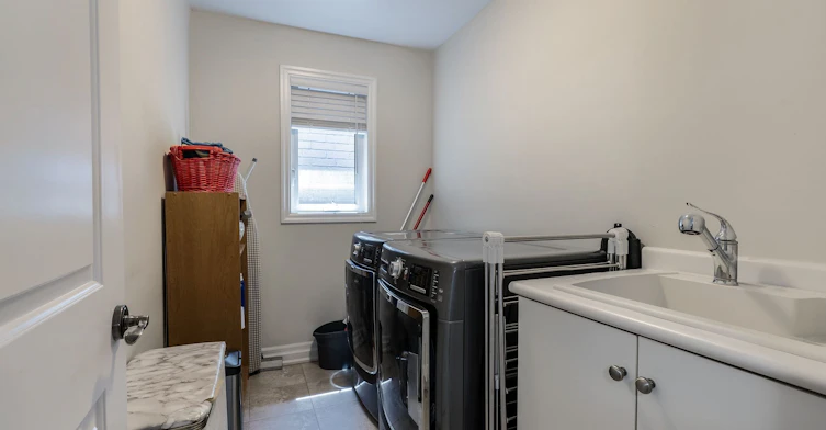 54 Robert Berry Crescent, King, ON, L7B 1L4 - 30