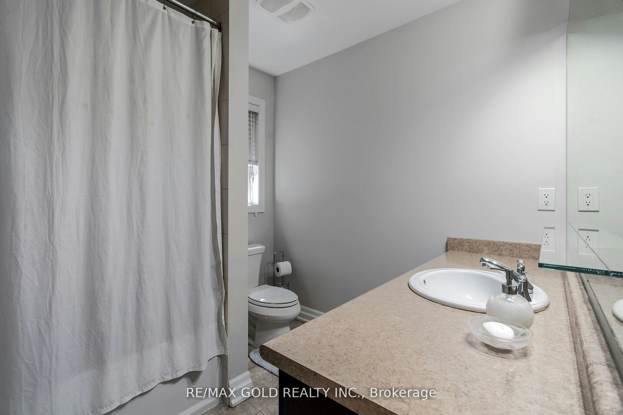 54 Robert Berry Crescent, King, ON, L7B 1L4 - 31