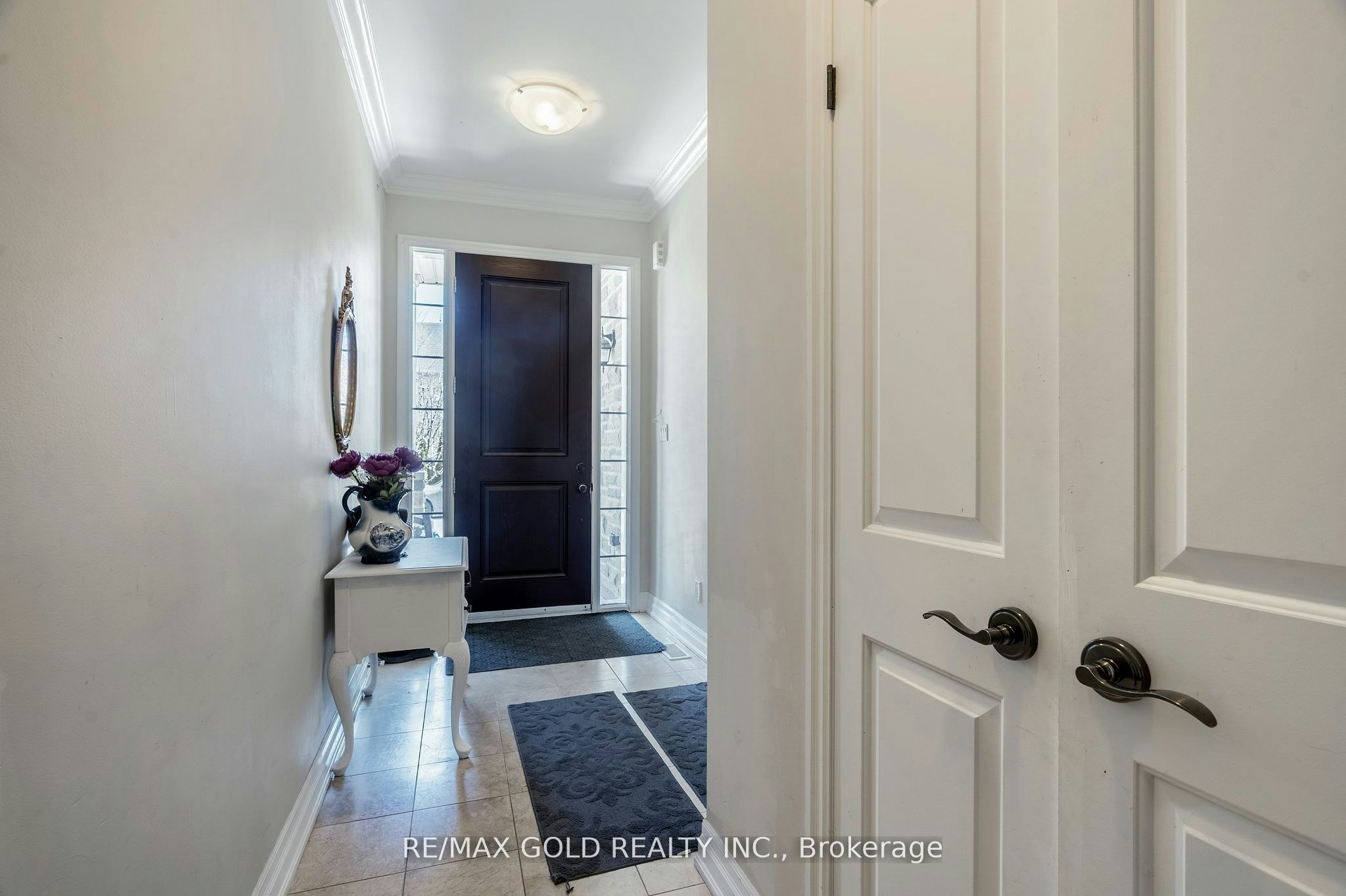 54 Robert Berry Crescent, King, ON, L7B 1L4 - 4