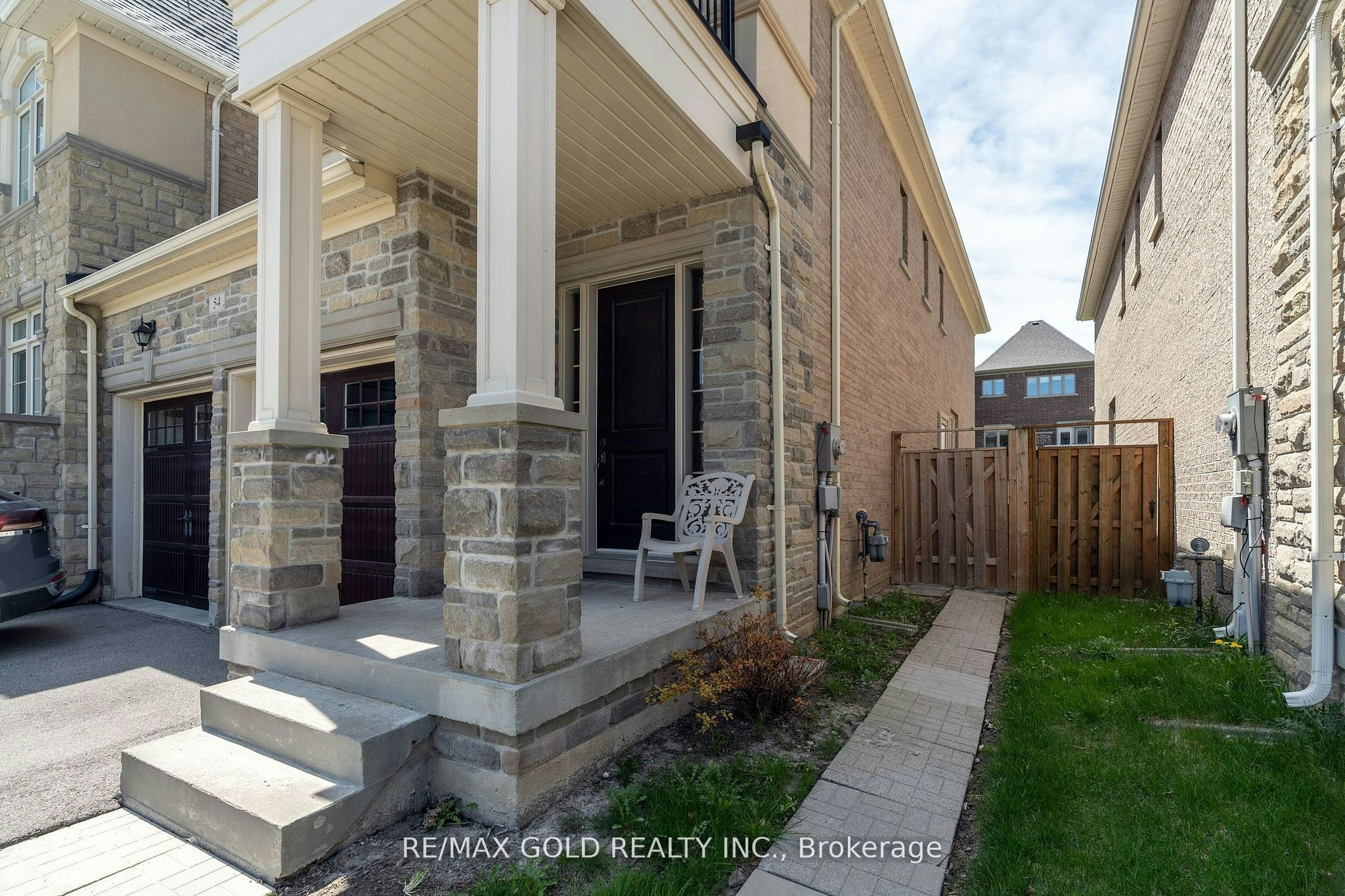54 Robert Berry Crescent, King, ON, L7B 1L4 - 3