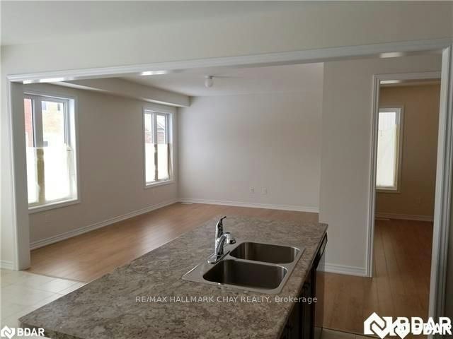 232 Brownley Lane, Essa, ON, L3W 0P7 - 5