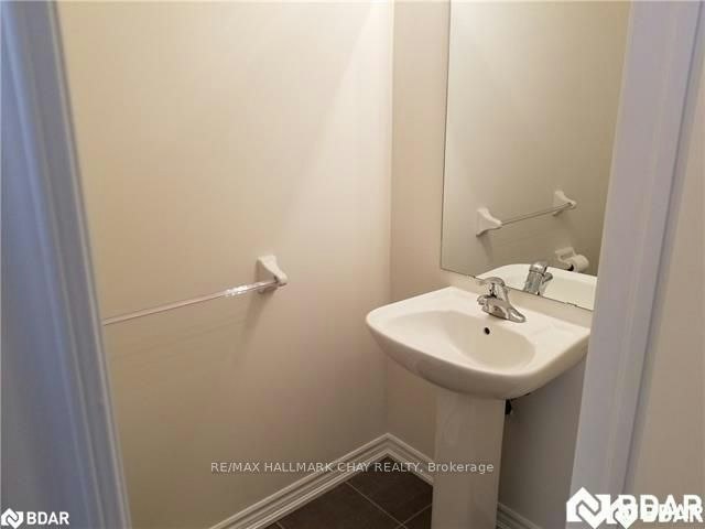 232 Brownley Lane, Essa, ON, L3W 0P7 - 11