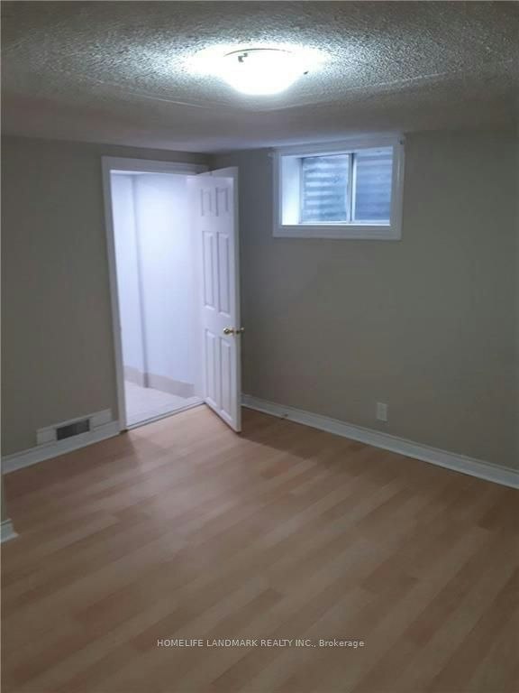 Bsmnt-190 Barrie Street, Bradford West Gwillimbury, ON, L3Z 1R6 - 8