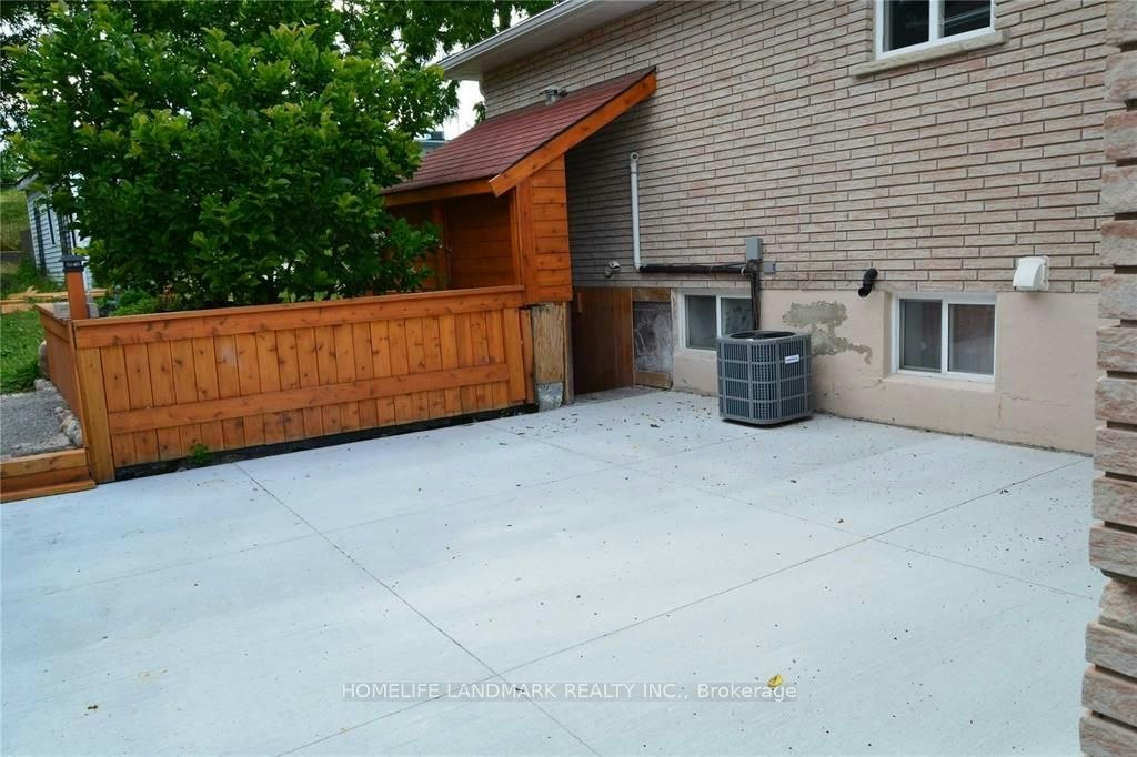 Bsmnt-190 Barrie Street, Bradford West Gwillimbury, ON, L3Z 1R6 - 2
