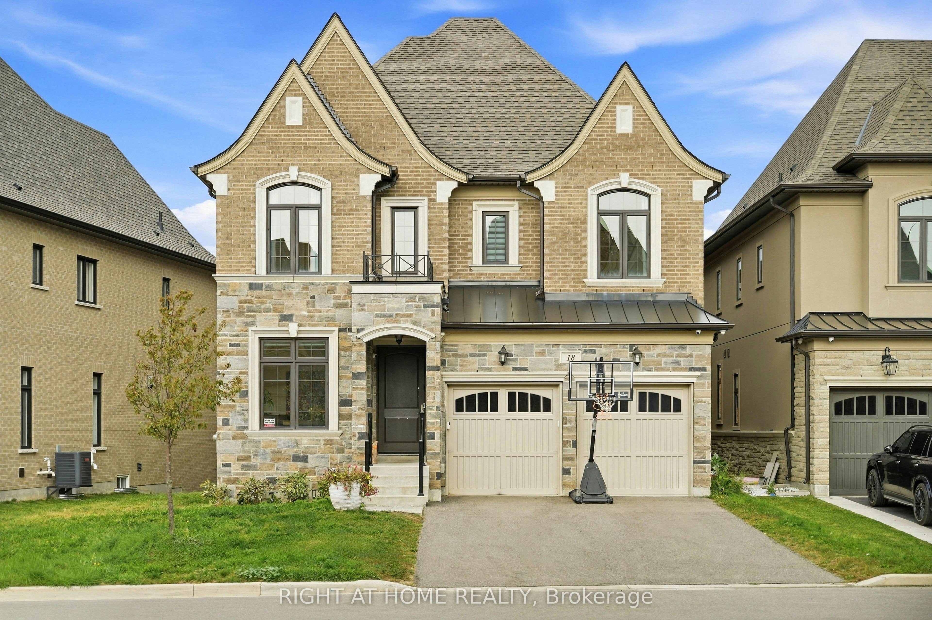 18 Casavant Court, Vaughan, ON, L6A 5A5