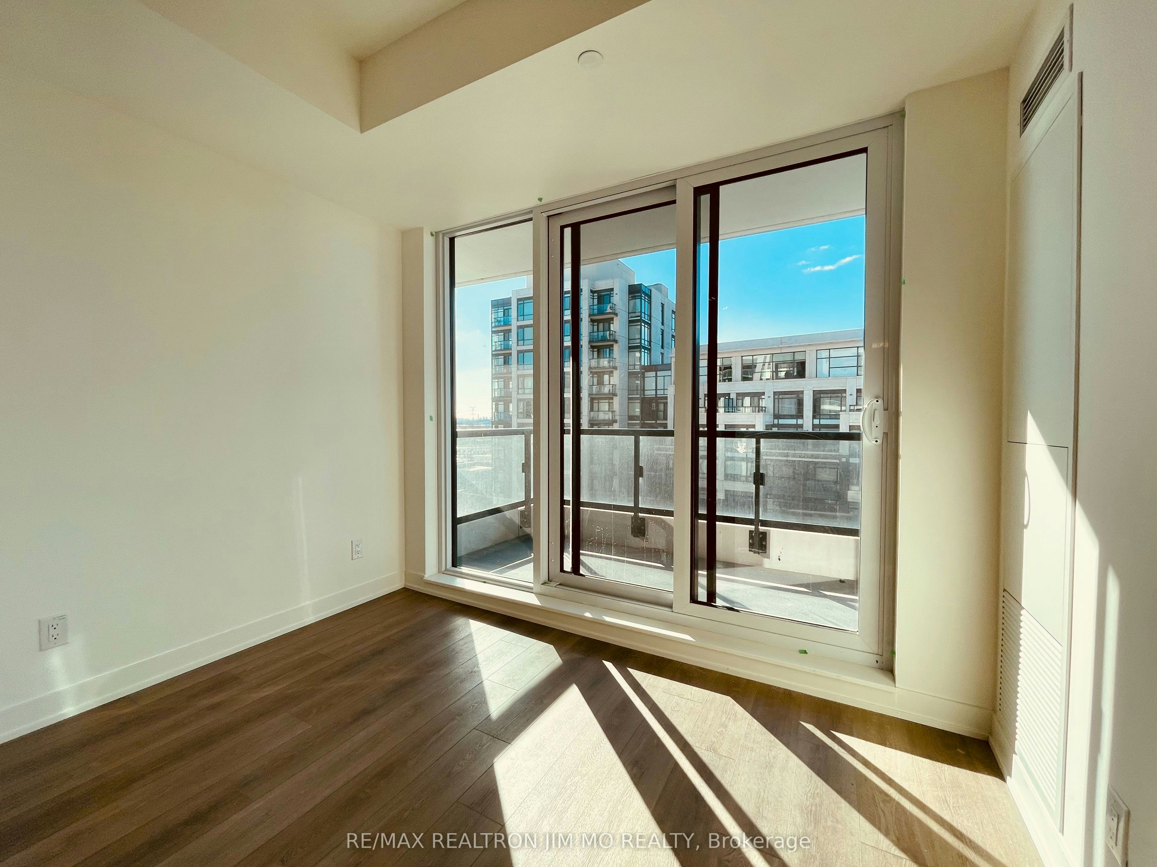 1124-8119 Birchmount Road, Markham, ON, L6G 0H5 - 6