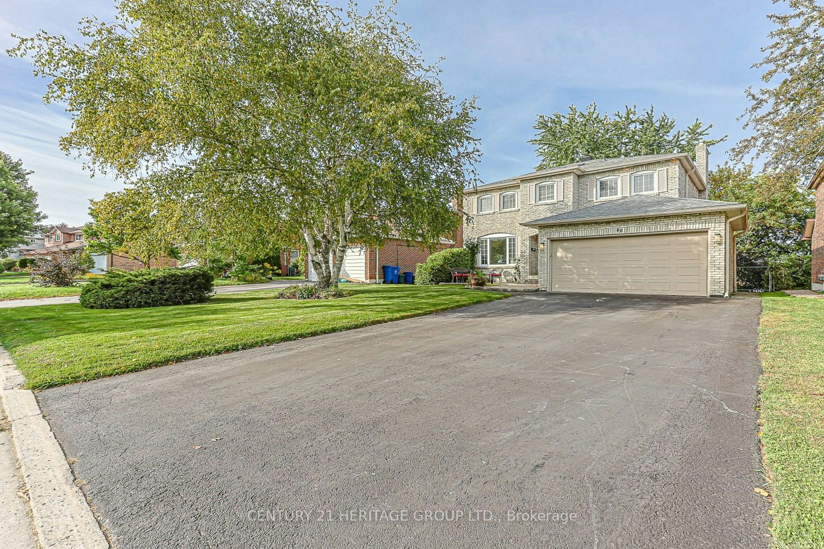 66 Howlett Avenue, Newmarket, ON, L3Y 5S5