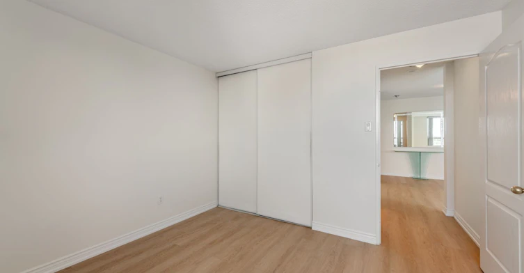 803-7 Townsgate Drive, Vaughan, ON, L4J 7Z9 - 20