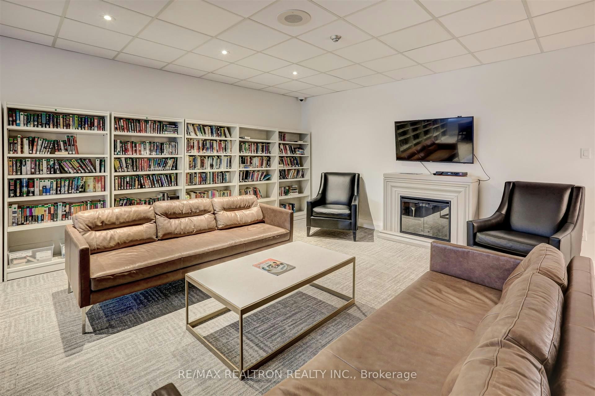 803-7 Townsgate Drive, Vaughan, ON, L4J 7Z9 - 30