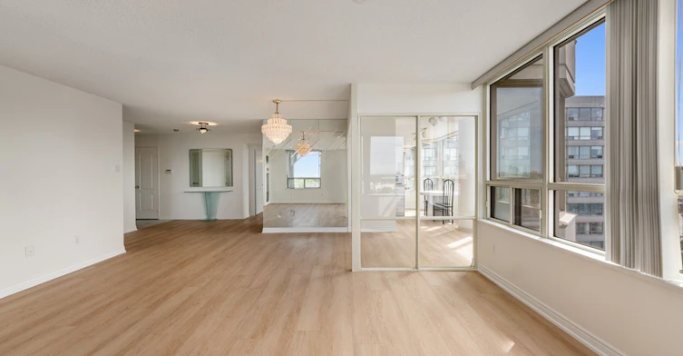803-7 Townsgate Drive, Vaughan, ON, L4J 7Z9 - 8