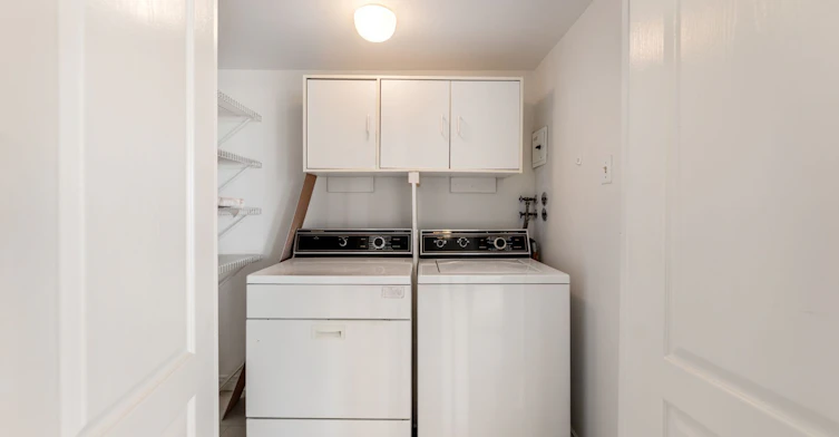 803-7 Townsgate Drive, Vaughan, ON, L4J 7Z9 - 23