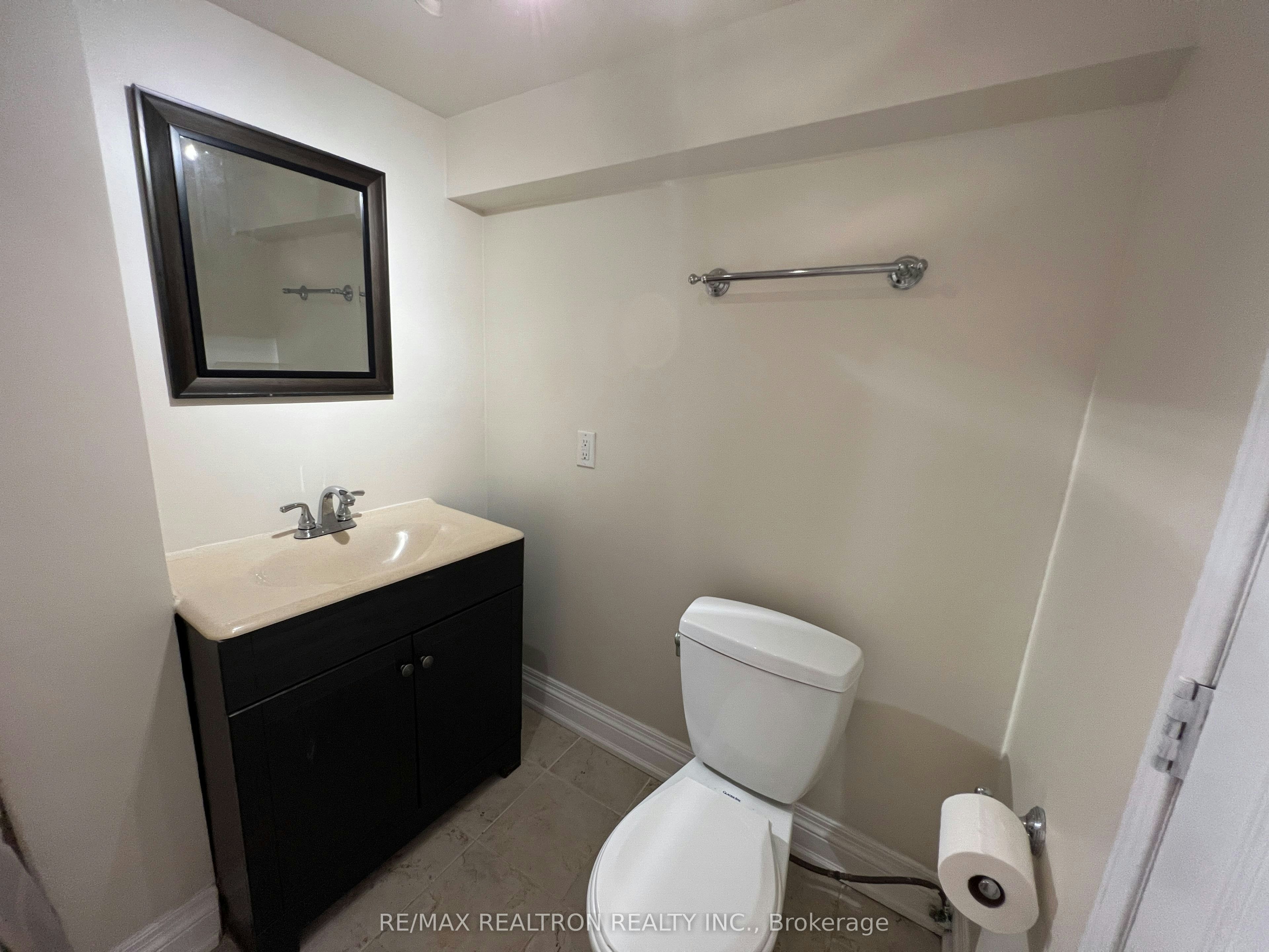 428 Paliser Crescent N, Richmond Hill, ON, L4C 1R6 - 9