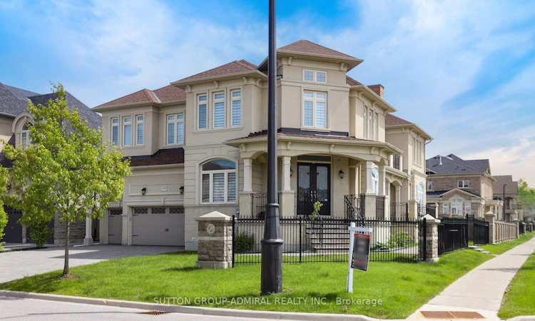 100 Virtue Crescent