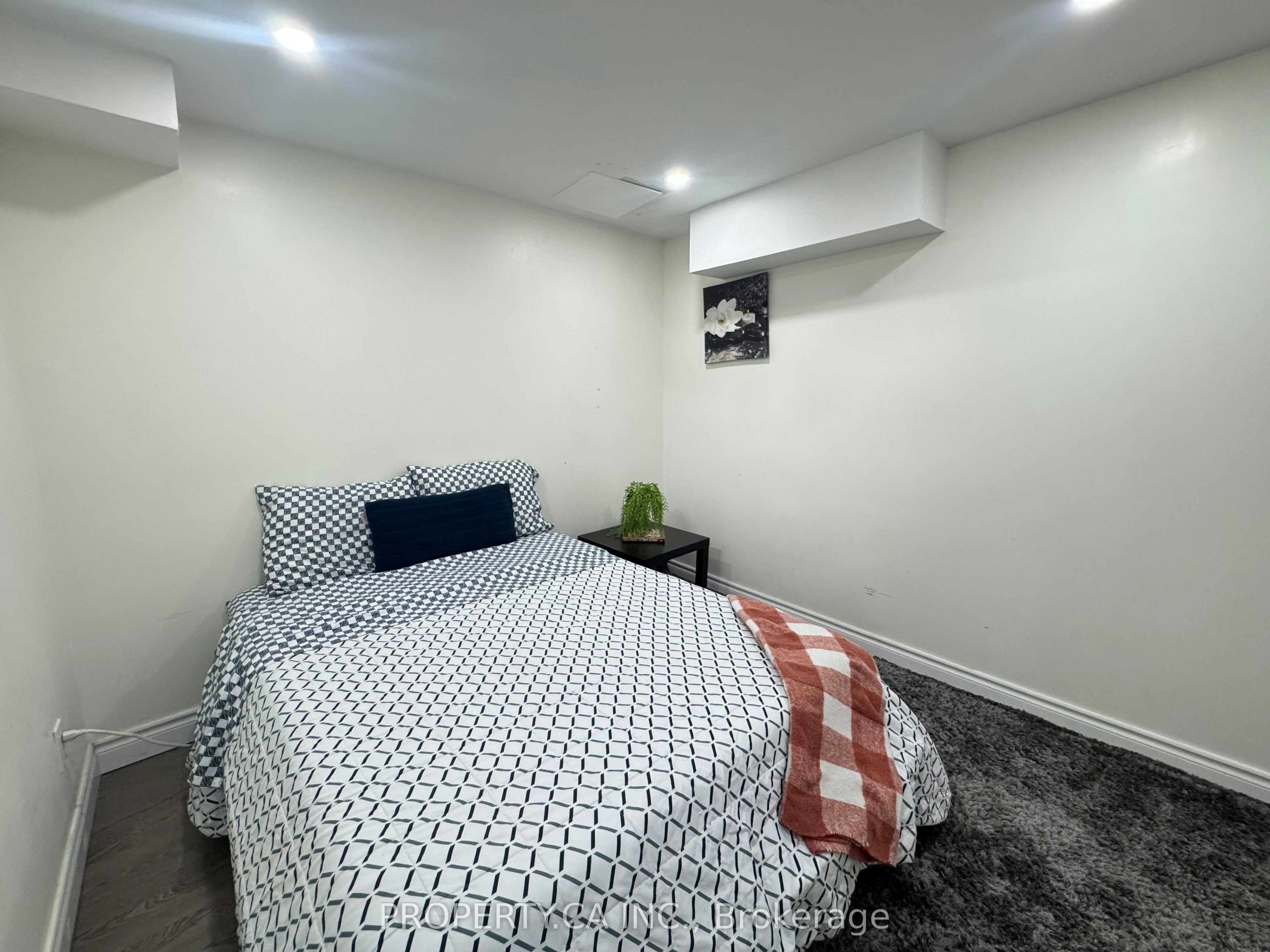 Lower-37 Hewlett Crescent, Markham, ON, L3P 7J9 - 18