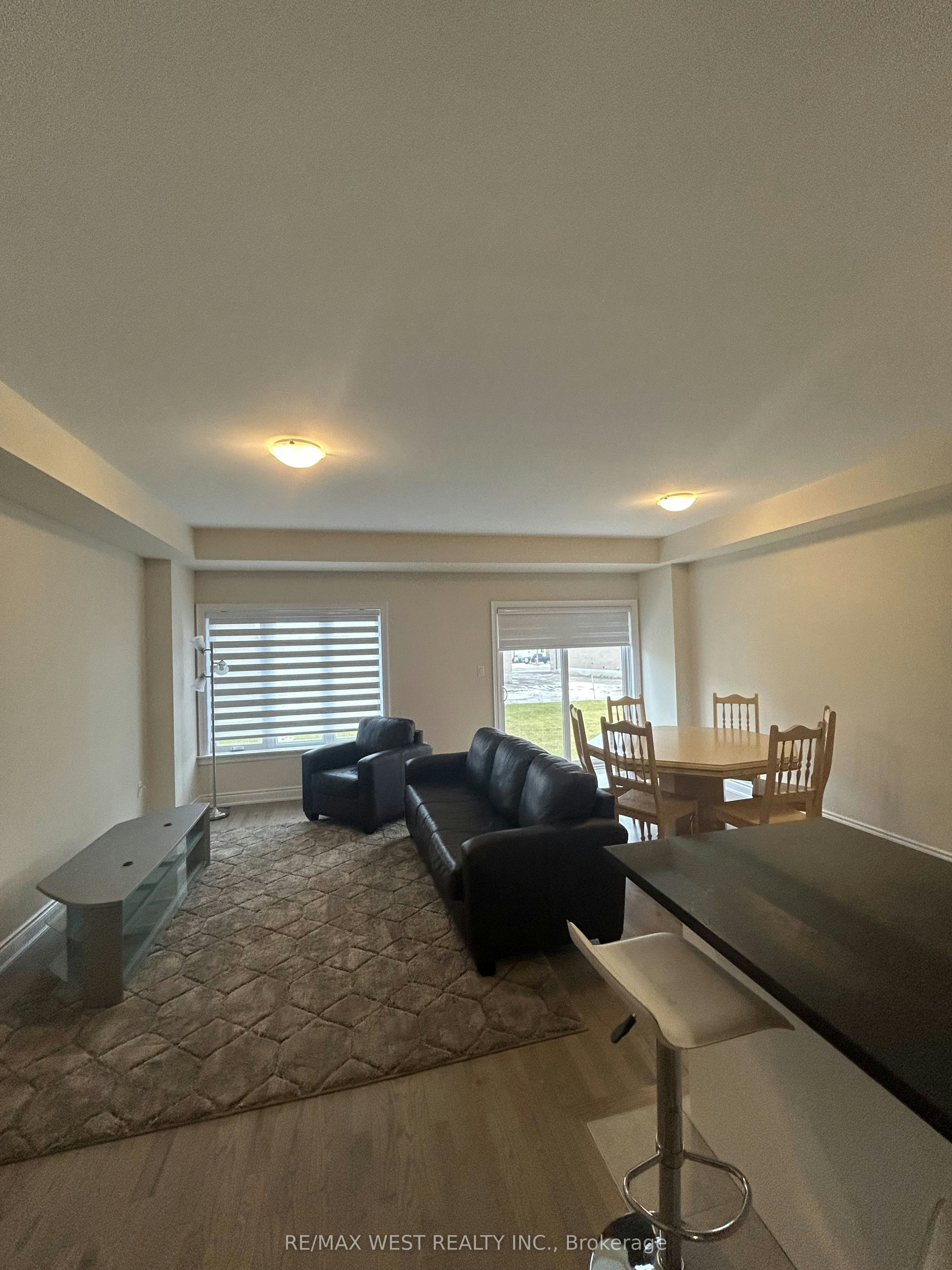 50 Lorne Thomas Place, New Tecumseth, ON, L9R 0T8 - 4
