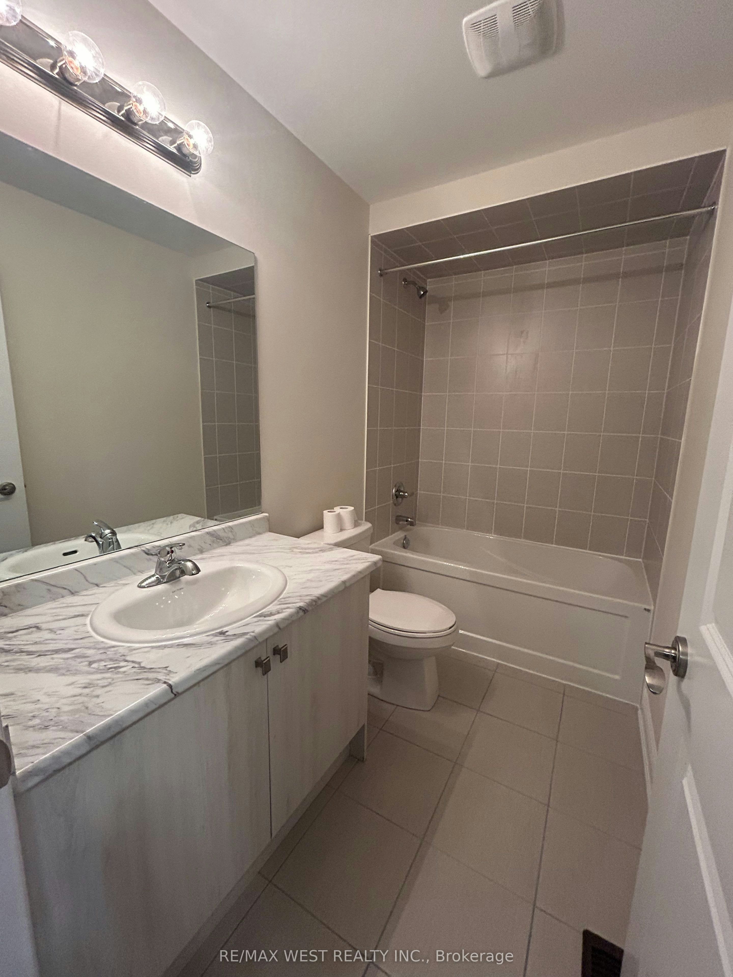 50 Lorne Thomas Place, New Tecumseth, ON, L9R 0T8 - 11