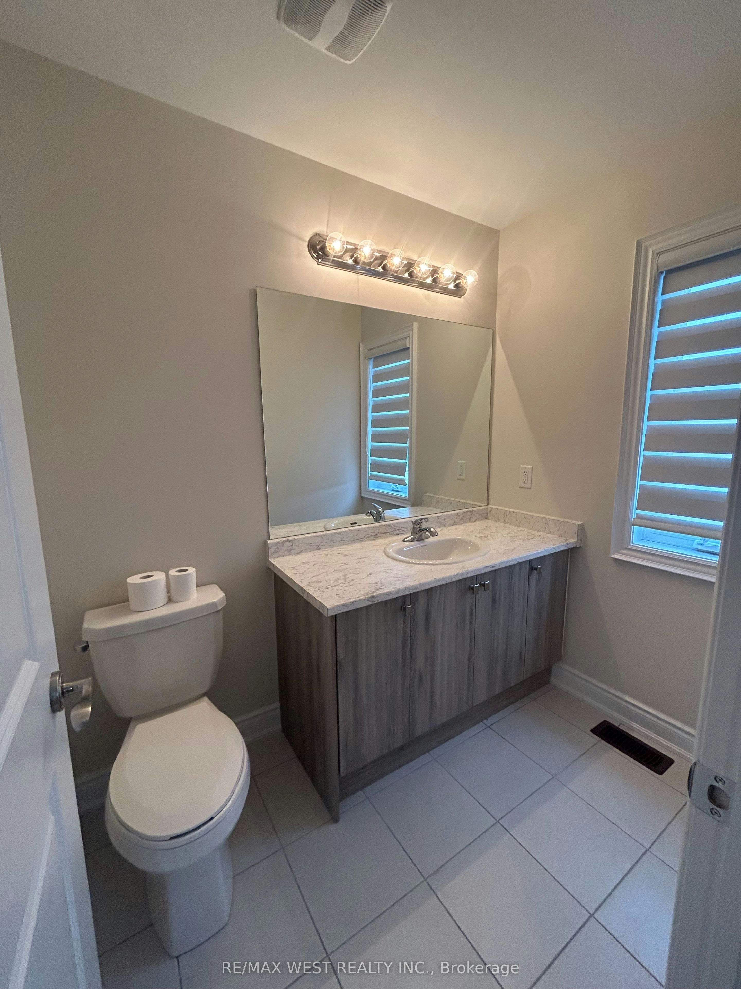 50 Lorne Thomas Place, New Tecumseth, ON, L9R 0T8 - 10