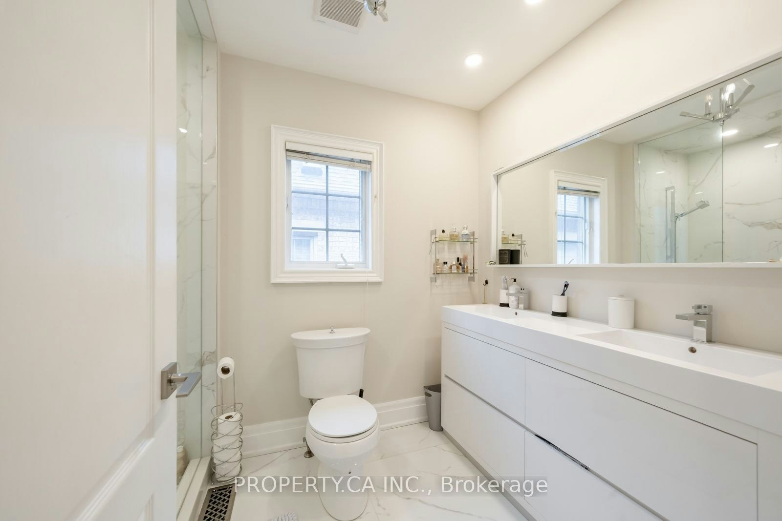 183 Kingsbridge Circle, Vaughan, ON, L4J 8N9 - 24