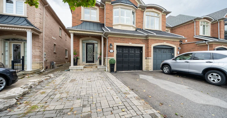 183 Kingsbridge Circle, Vaughan, ON, L4J 8N9