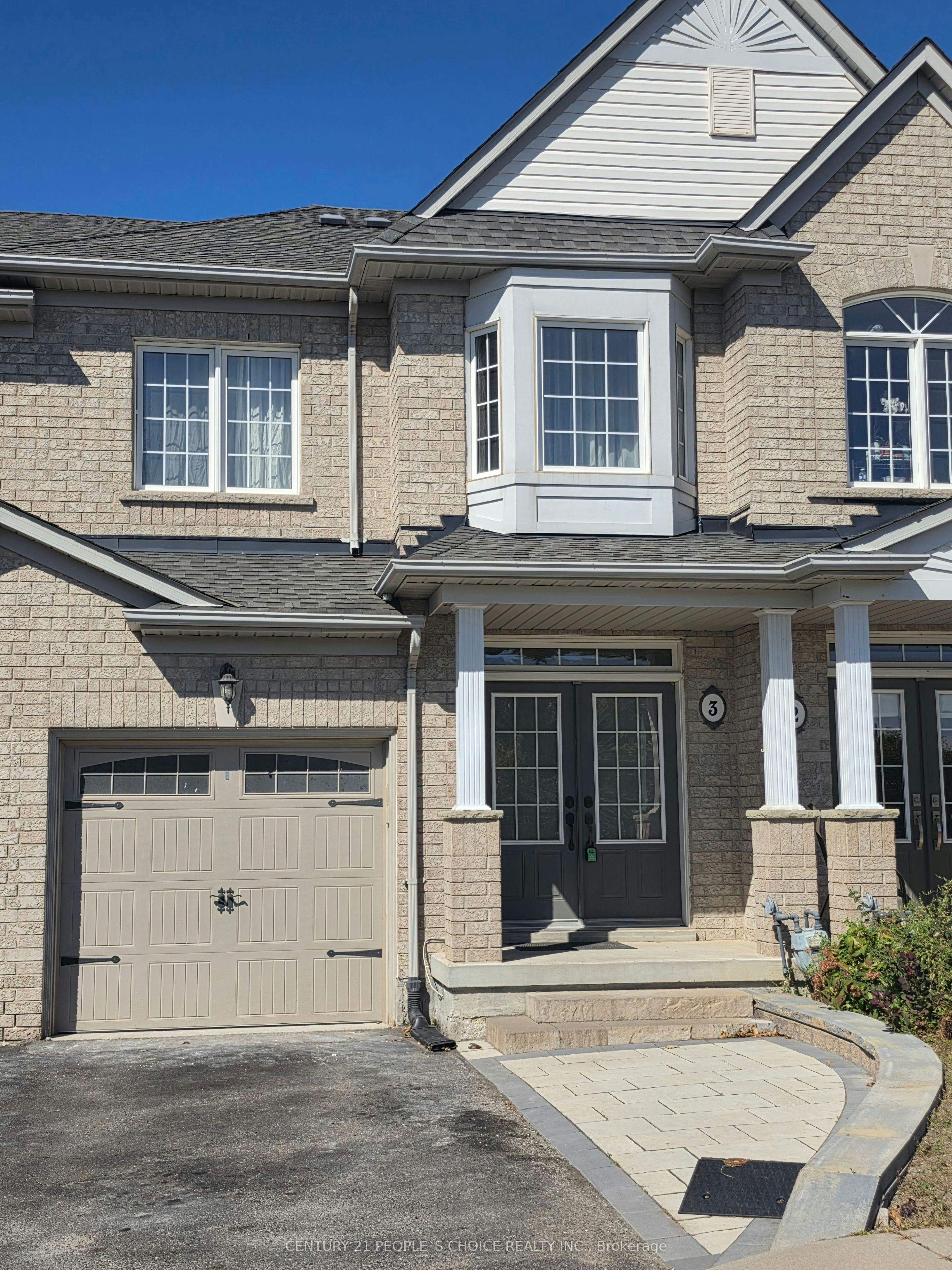 3-320 Ravineview Drive, Vaughan, ON, L6A 4H1 - 2