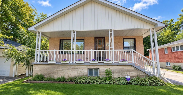 21 Clark Avenue, Markham, ON, L3T 1S4
