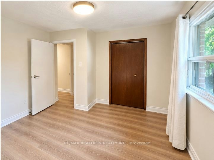 21 Clark Avenue, Markham, ON, L3T 1S4 - 16