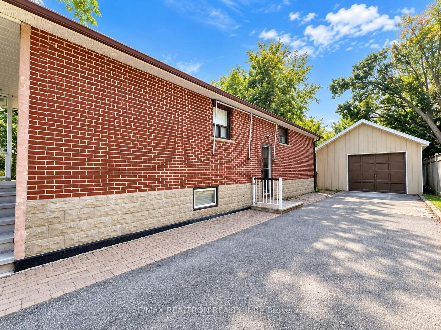 21 Clark Avenue, Markham, ON, L3T 1S4 - 3