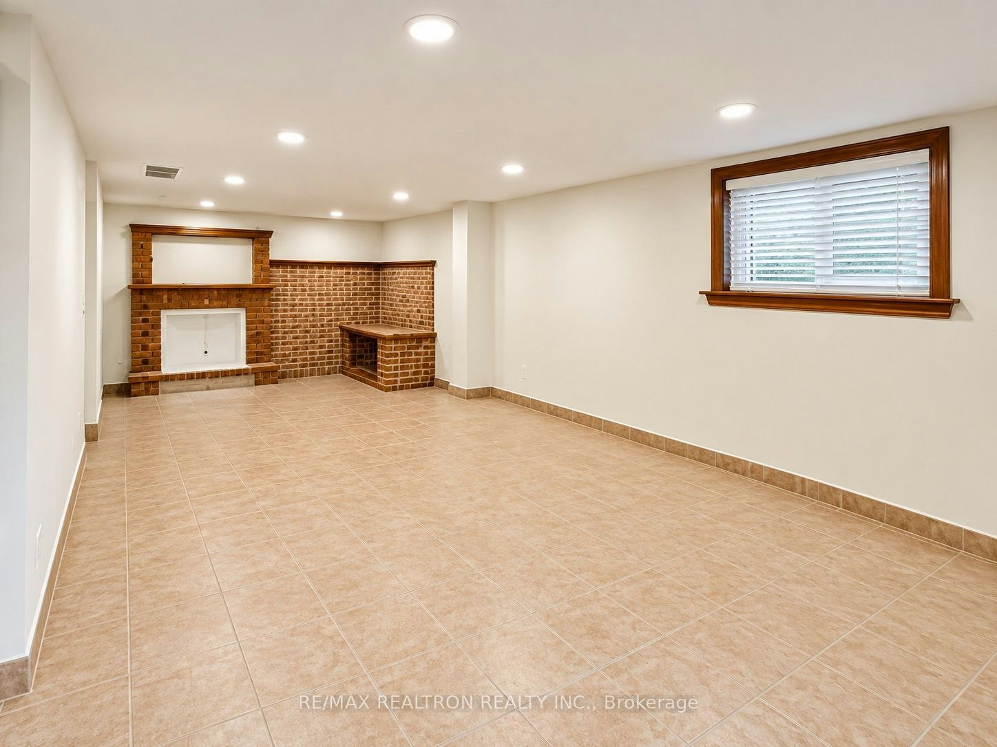 21 Clark Avenue, Markham, ON, L3T 1S4 - 24