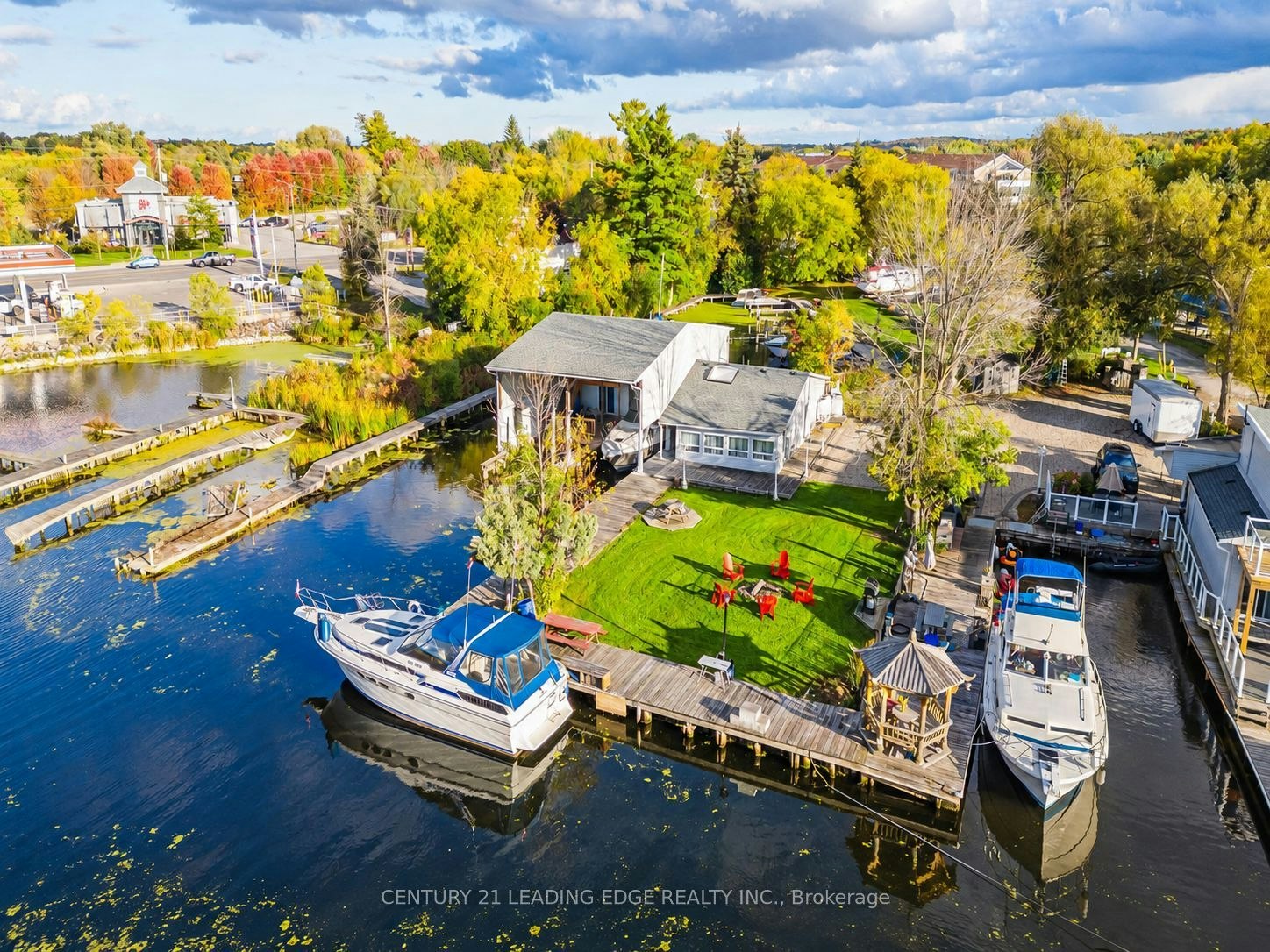 8 Mac Avenue, Georgina, ON, L4P 3W5