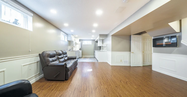 283 Debborah Place, Whitchurch-Stouffville, ON, L4A 5C5 - 2