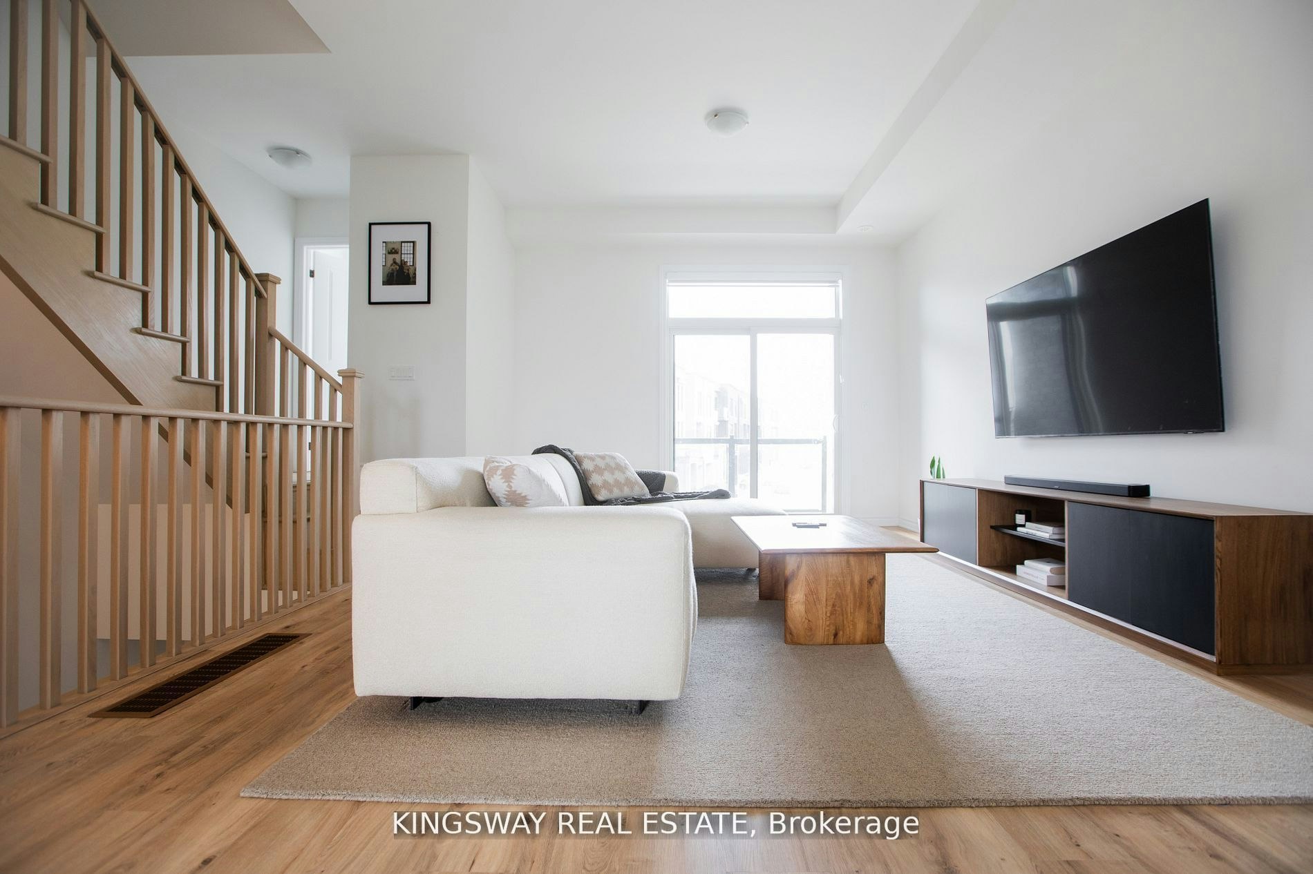 27 Paradox Street, Vaughan, ON, L4L 1A7 4
