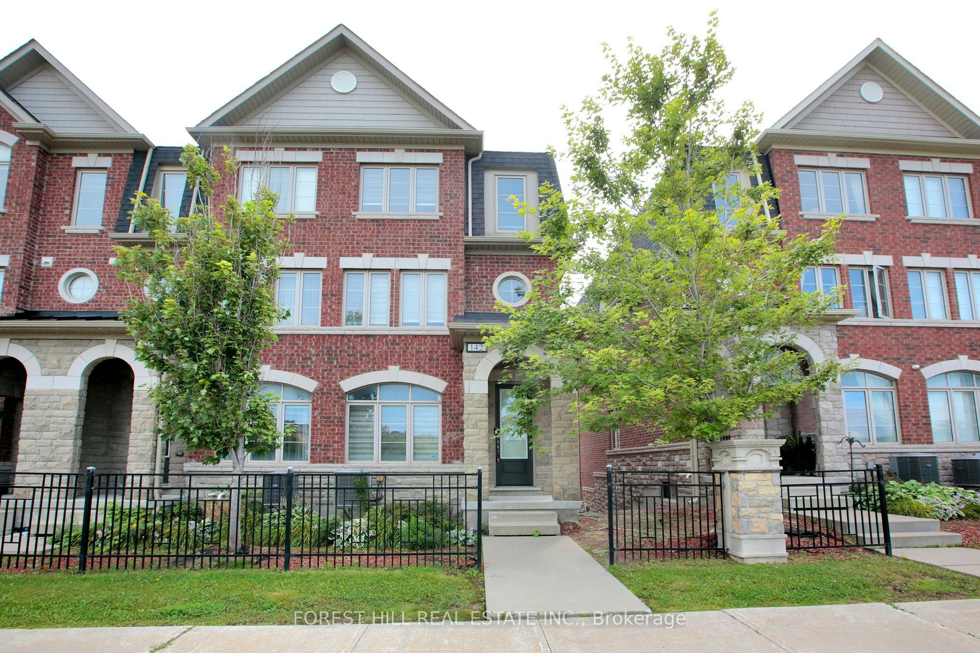 142-1331 Major Mackenzie Drive W, Vaughan, ON, L6A 4W4