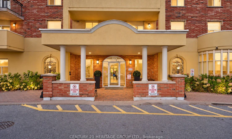 309-7373 Martin Grove Road