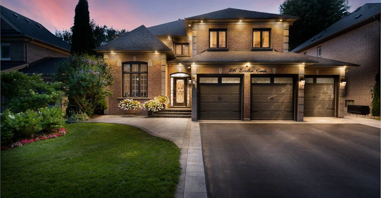 786 Exceller Circle, Newmarket, ON, L3X 1P5