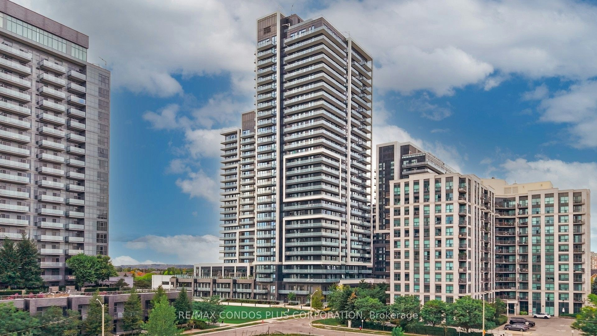 503-105 Oneida Crescent, Richmond Hill, ON, L4B 0H6